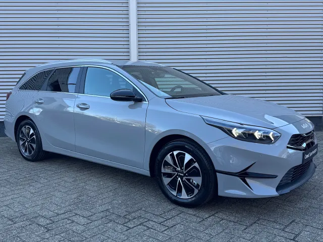 
								Kia Ceed 1.0 T-GDi 100pk Design Edition | JBL | Stoel/Stuurwielverwarming | Navigatie | Climate Control | vol									