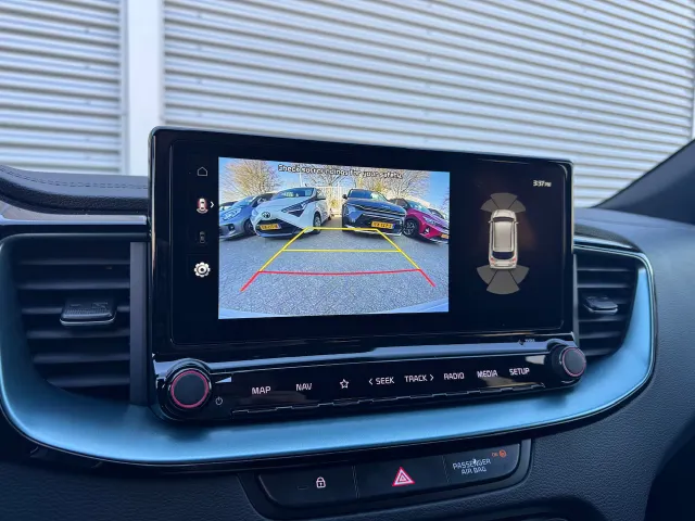 
								Kia Ceed 1.0 T-GDi 100pk Design Edition | JBL | Stoel/Stuurwielverwarming | Navigatie | Climate Control | vol									