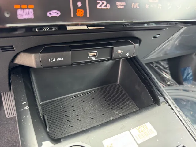 
Kia e-Niro 64,8 kWh 204pk Aut Edition Advanced | Elektrische stoel | Stoel/Stuurwielverwarming | Navigatie | vol									