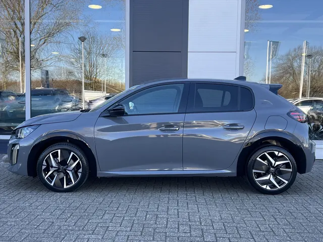 
Peugeot 208 1.2 Hybrid 100 e-DCS6 GT | Automaat | Navigatie | Camera | Parkeersensoren | Cruise Control | vol									
