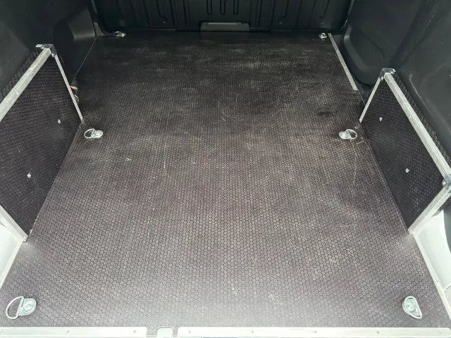 
Opel Combo Cargo 130pk Automaat | Pack Comfort I Groot scherm vol									