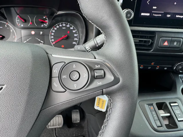 
Opel Combo Cargo 130pk Automaat | Pack Comfort I Groot scherm vol									