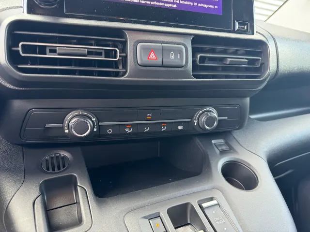 
Opel Combo Cargo 130pk Automaat | Pack Comfort I Groot scherm vol									