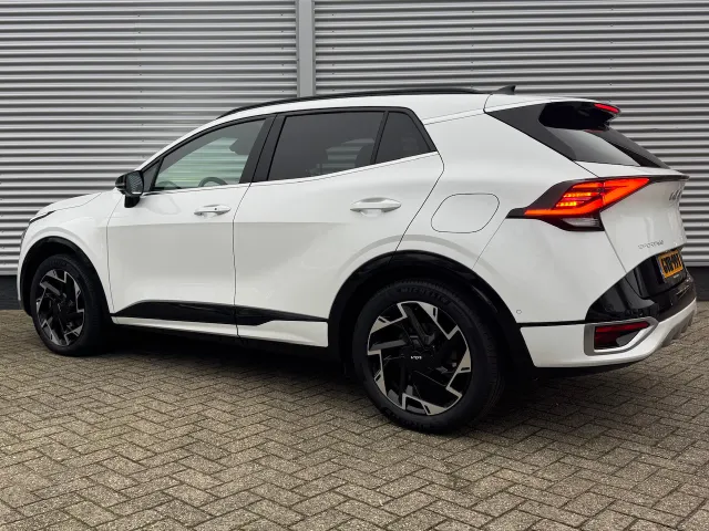 
								Kia Sportage 1.6 T-GDi 265pk PHEV AT6 4WD GT-Line | 360 Camera | Harman/Kardon | Stoel/Stuurwielverwarming | vol									