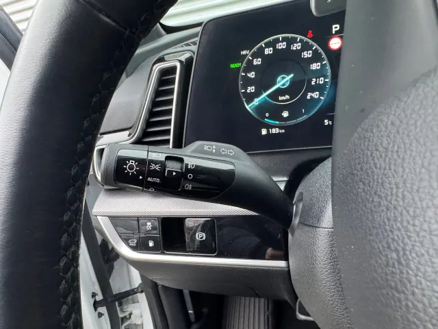 
								Kia Sportage 1.6 T-GDi 265pk PHEV AT6 4WD GT-Line | 360 Camera | Harman/Kardon | Stoel/Stuurwielverwarming | vol									