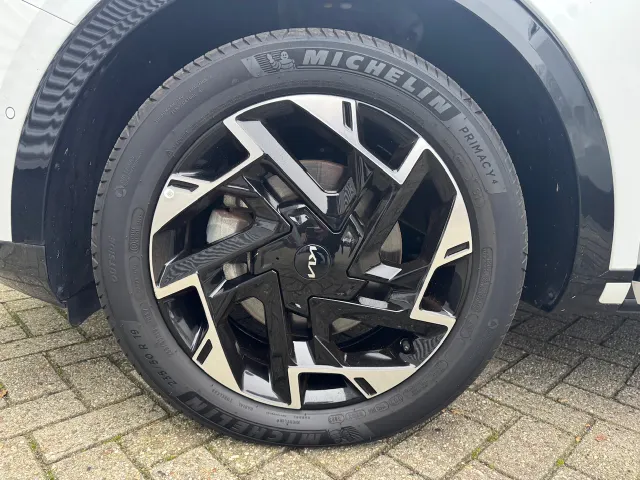 
								Kia Sportage 1.6 T-GDi 265pk PHEV AT6 4WD GT-Line | 360 Camera | Harman/Kardon | Stoel/Stuurwielverwarming | vol									