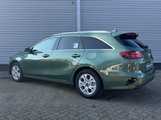 
Kia Ceed Sportswagon Sw 1.0 T-GDi 100pk DynamicPlusLine | Stoel/Stuurwielverwarming | Navigatie | Climate Control | Elektrische Achterklep | vol									