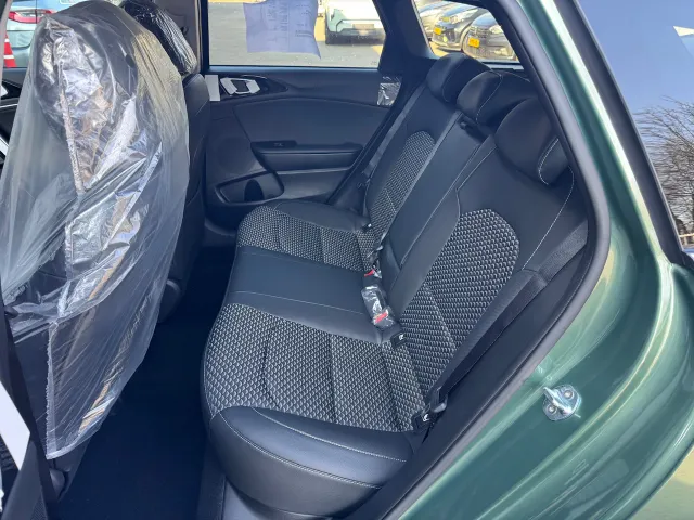 
Kia Ceed Sportswagon Sw 1.0 T-GDi 100pk DynamicPlusLine | Stoel/Stuurwielverwarming | Navigatie | Climate Control | Elektrische Achterklep | vol									