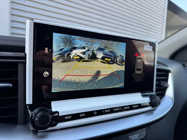 
Kia Ceed Sportswagon Sw 1.0 T-GDi 100pk DynamicPlusLine | Stoel/Stuurwielverwarming | Navigatie | Climate Control | Elektrische Achterklep | vol									