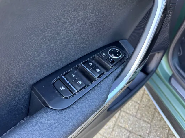 
								Kia ProCeed 1.0 T-GDi 120pk GT-Line | Stoel/Stuurwielverwarming | Navigatie | Parkeersensoren | Camera | vol									