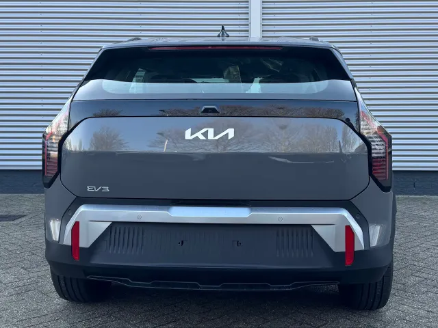 
Kia EV3 58,3 kWh 204pk Air | Navigatie | Climate Control | Parkeersensoren | Camera | vol									