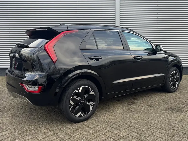 
Kia e-Niro 64,8 kWh 204pk Air | Stoel/Stuurwielverwarming | LED | Elektrische Stoel | Dodehoekdetectie | vol									