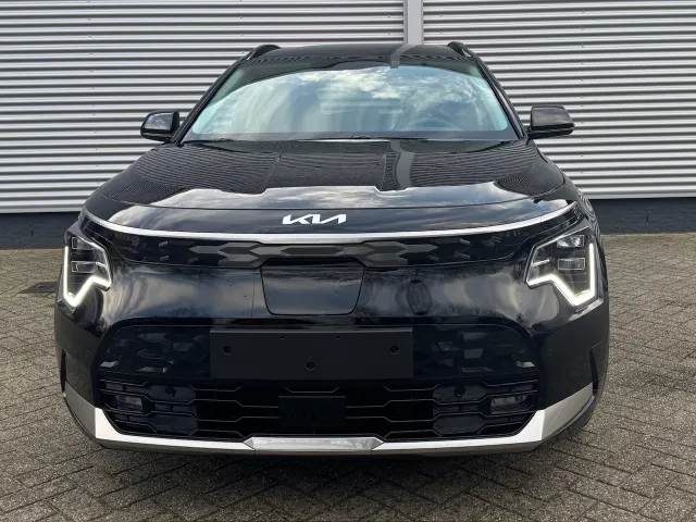 
Kia e-Niro 64,8 kWh 204pk Air | Stoel/Stuurwielverwarming | LED | Elektrische Stoel | Dodehoekdetectie | vol									