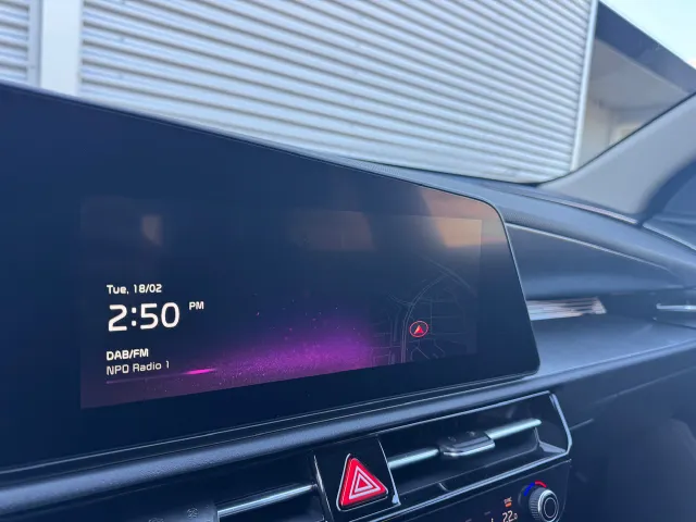 
Kia e-Niro 64,8 kWh 204pk Air | Stoel/Stuurwielverwarming | LED | Elektrische Stoel | Dodehoekdetectie | vol									