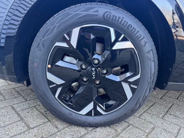 
Kia e-Niro 64,8 kWh 204pk Air | Stoel/Stuurwielverwarming | LED | Elektrische Stoel | Dodehoekdetectie | vol									