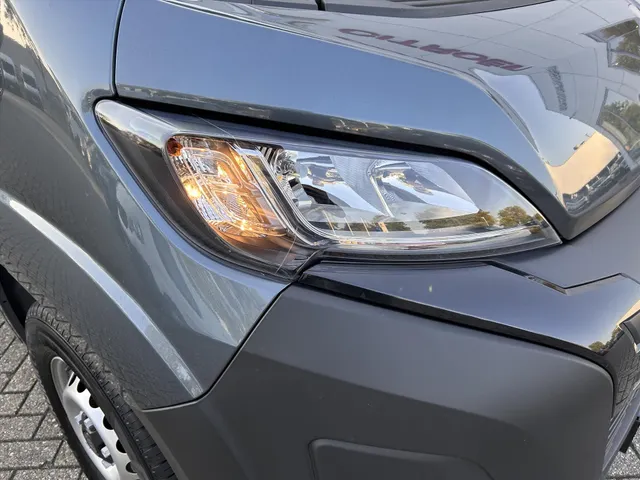 
Peugeot Boxer 140PK L2H2 3,5T Automaat | Parkeer camera achter | Navigatie | Airco | Cruise controle | vol									