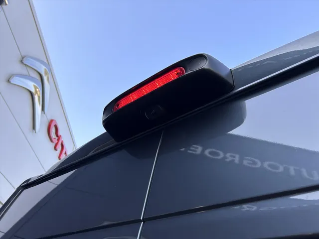 
Peugeot Boxer 140PK L2H2 3,5T Automaat | Parkeer camera achter | Navigatie | Airco | Cruise controle | vol									