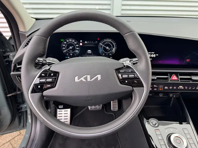 
Kia e-Niro 64,8 kWh 204pk Aut Plus Advanced | Stoelkoeling | Stoel/Stuurwielverwarming | Memory | Schuif/Kanteldak | Harman/Kardon | vol									