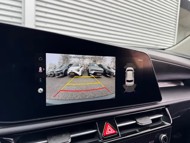 
Kia e-Niro 64,8 kWh 204pk Aut Plus Advanced | Stoelkoeling | Stoel/Stuurwielverwarming | Memory | Schuif/Kanteldak | Harman/Kardon | vol									