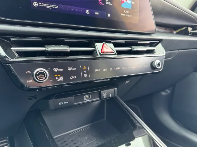 
Kia e-Niro 64,8 kWh 204pk Aut Plus Advanced | Stoelkoeling | Stoel/Stuurwielverwarming | Memory | Schuif/Kanteldak | Harman/Kardon | vol									