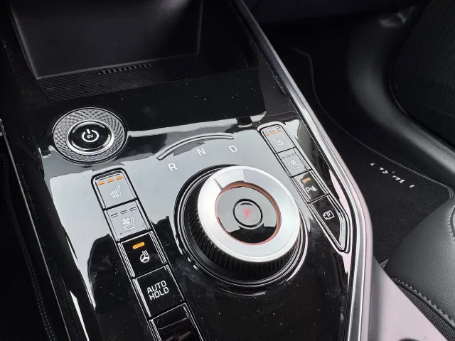 
Kia e-Niro 64,8 kWh 204pk Aut Plus Advanced | Stoelkoeling | Stoel/Stuurwielverwarming | Memory | Schuif/Kanteldak | Harman/Kardon | vol									