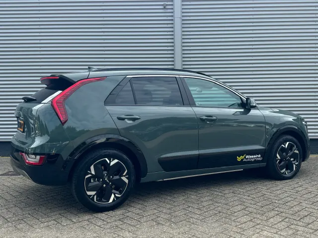 
Kia e-Niro 64,8 kWh 204pk Aut Edition Advanced | Elektrische stoel | Stoel/Stuurwielverwarming | Navigatie | vol									