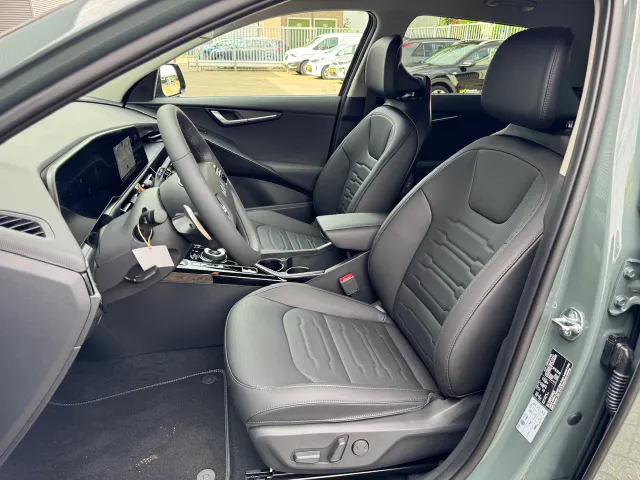
Kia e-Niro 64,8 kWh 204pk Aut Edition Advanced | Elektrische stoel | Stoel/Stuurwielverwarming | Navigatie | vol									