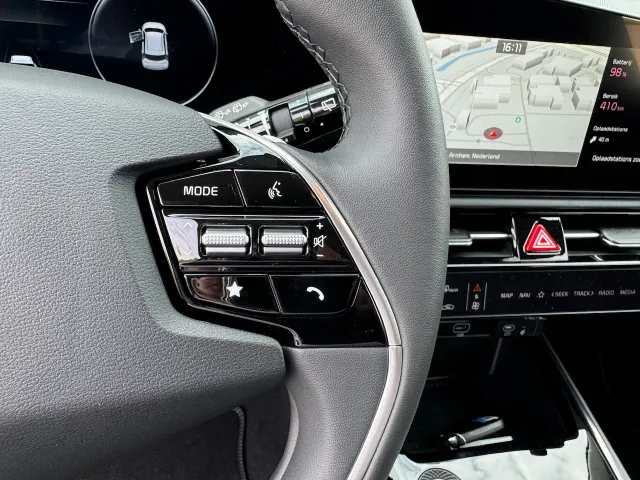 
Kia e-Niro 64,8 kWh 204pk Aut Edition Advanced | Elektrische stoel | Stoel/Stuurwielverwarming | Navigatie | vol									