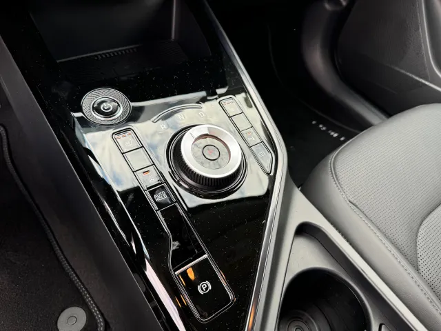 
Kia e-Niro 64,8 kWh 204pk Aut Edition Advanced | Elektrische stoel | Stoel/Stuurwielverwarming | Navigatie | vol									