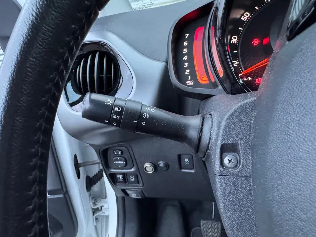 
Toyota Aygo 1.0 VVT-i 72pk 5D x-play | Airco | Apple Carplay/Android Auto | Camera | vol									