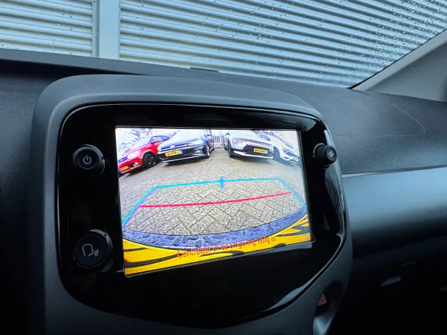 
Toyota Aygo 1.0 VVT-i 72pk 5D x-play | Airco | Apple Carplay/Android Auto | Camera | vol									