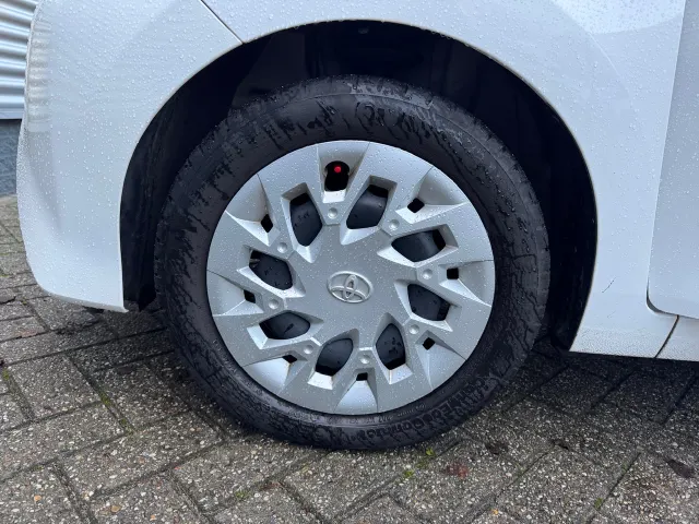 
Toyota Aygo 1.0 VVT-i 72pk 5D x-play | Airco | Apple Carplay/Android Auto | Camera | vol									