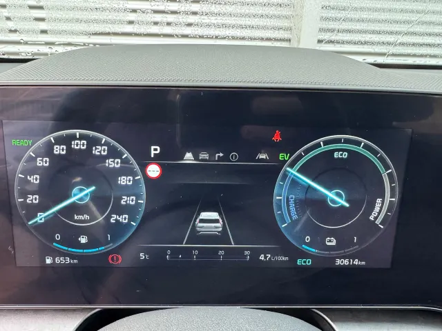 
Kia Niro 1.6 GDi Hybrid 141pk DCT6 DynamicLine | Navigatie | Climate Control | Parkeersensoren voor | vol									