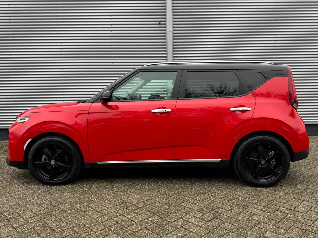 
Kia e-Soul 64kWh 204pk Aut ExecutiveLine | Trekhaak | Stoelkoeling | Stoel/Stuurwielverwarming | Head Up Display | Harman/Kardon | vol									