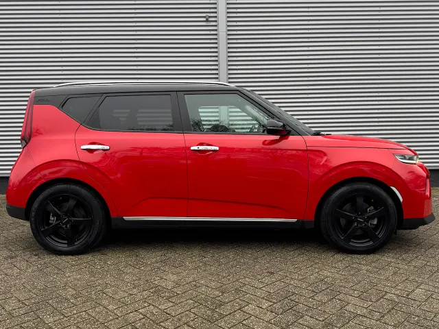 
Kia e-Soul 64kWh 204pk Aut ExecutiveLine | Trekhaak | Stoelkoeling | Stoel/Stuurwielverwarming | Head Up Display | Harman/Kardon | vol									