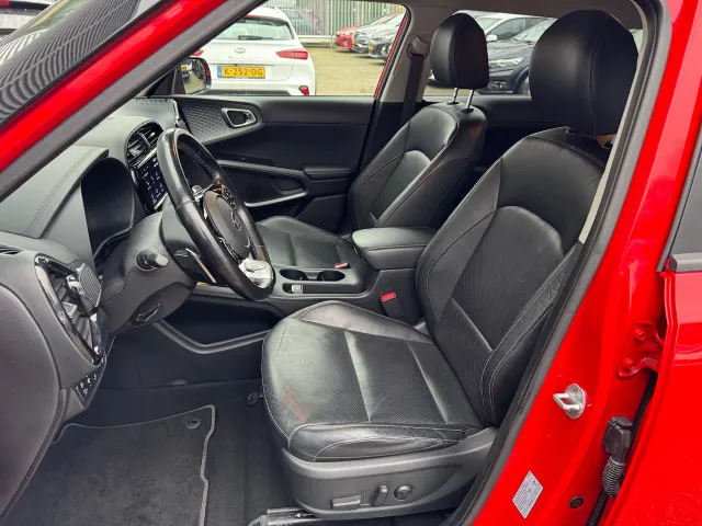 
Kia e-Soul 64kWh 204pk Aut ExecutiveLine | Trekhaak | Stoelkoeling | Stoel/Stuurwielverwarming | Head Up Display | Harman/Kardon | vol									