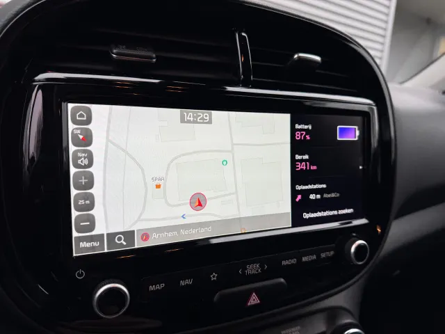 
Kia e-Soul 64kWh 204pk Aut ExecutiveLine | Trekhaak | Stoelkoeling | Stoel/Stuurwielverwarming | Head Up Display | Harman/Kardon | vol									