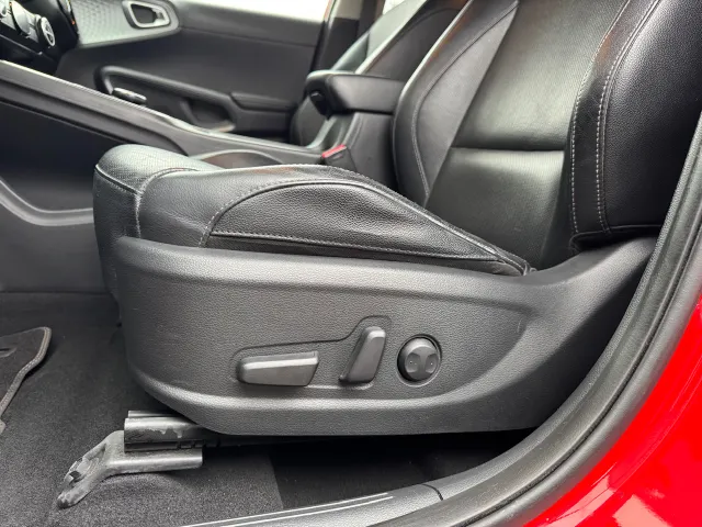 
Kia e-Soul 64kWh 204pk Aut ExecutiveLine | Trekhaak | Stoelkoeling | Stoel/Stuurwielverwarming | Head Up Display | Harman/Kardon | vol									