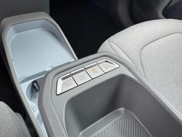 
Kia EV3 81,4 kWh 204pk Air | Parkeersensoren | Navigatie | Camera | vol									