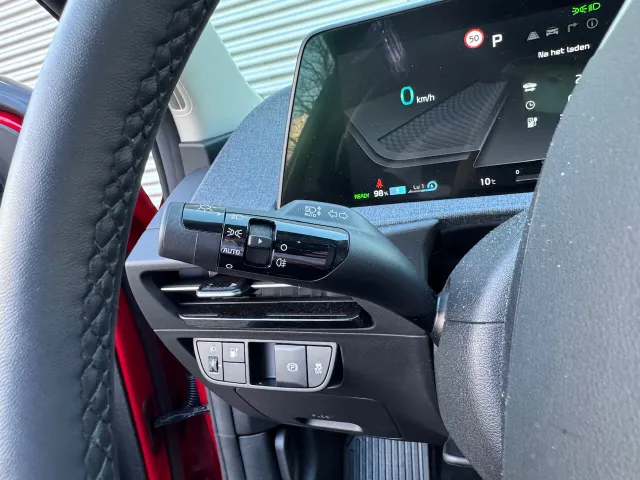 
Kia EV6 58kWh 169pk RWD Air | Navigatie | Stoel/Stuurwielverwarming | Dodehoekassistentie | vol									