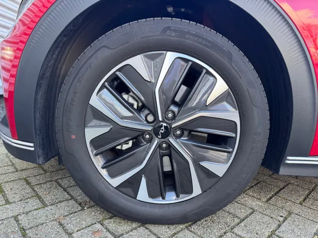 
Kia EV6 58kWh 169pk RWD Air | Navigatie | Stoel/Stuurwielverwarming | Dodehoekassistentie | vol									