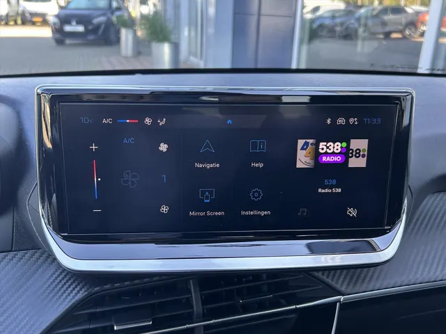 
Peugeot 208 1.2 PureTech 75pk Active | Navigatie | Apple carplay + Androidauto | Cruise control | Airconditioning | Parkeerhulp achter vol									