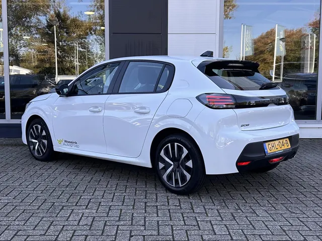 
Peugeot 208 1.2 PureTech 75pk Active | Navigatie | Apple carplay + Androidauto | Cruise control | Airconditioning | Parkeerhulp achter vol									