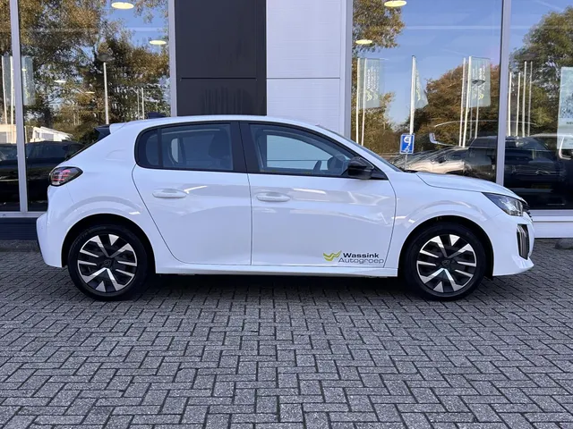 
Peugeot 208 1.2 PureTech 75pk Active | Navigatie | Apple carplay + Androidauto | Cruise control | Airconditioning | Parkeerhulp achter vol									