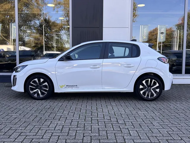 
Peugeot 208 1.2 PureTech 75pk Active | Navigatie | Apple carplay + Androidauto | Cruise control | Airconditioning | Parkeerhulp achter vol									