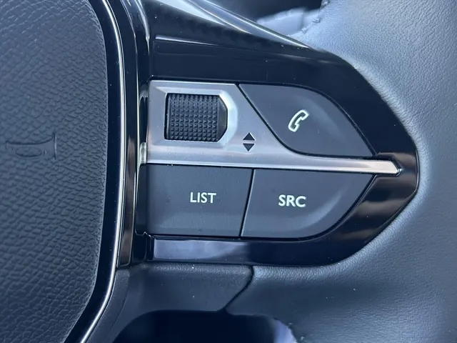 
Peugeot 208 1.2 PureTech 75pk Active | Navigatie | Apple carplay + Androidauto | Cruise control | Airconditioning | Parkeerhulp achter vol									