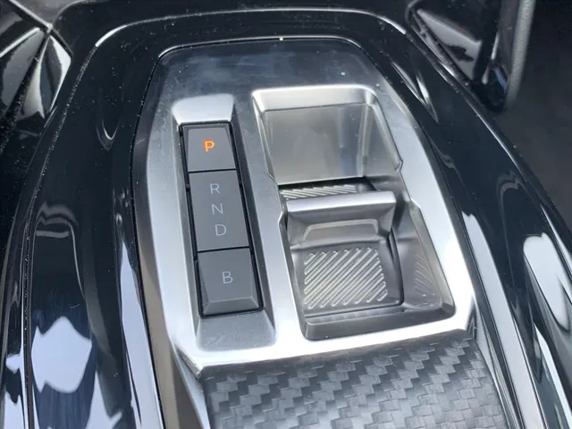 
Peugeot e-208 EV 50kWh 136pk Active Pack 3-FASE | Navigatie | Blue tooth | Cruise control | Climate control | Parkeersensoren achter | Apple Carplay&Android Auto vol									