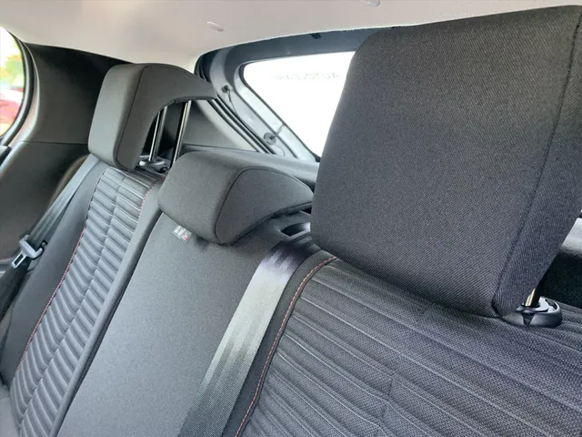 
Peugeot e-208 EV 50kWh 136pk Active Pack 3-FASE | Navigatie | Blue tooth | Cruise control | Climate control | Parkeersensoren achter | Apple Carplay&Android Auto vol									