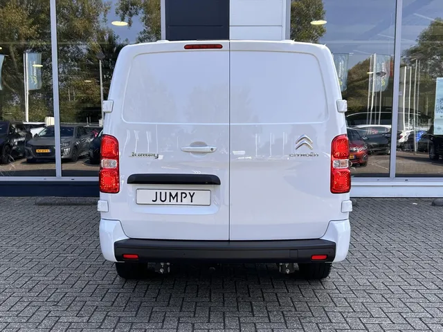 
								Citroën Jumpy GB Lang 2.0 BlueHDi 145PK 3-zits | Navigatie | Airconditioning | Afneembare trekhaak | Parkeersensoren achter | vol									