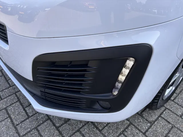 
								Citroën Jumpy GB Lang 2.0 BlueHDi 145PK 3-zits | Navigatie | Airconditioning | Afneembare trekhaak | Parkeersensoren achter | vol									